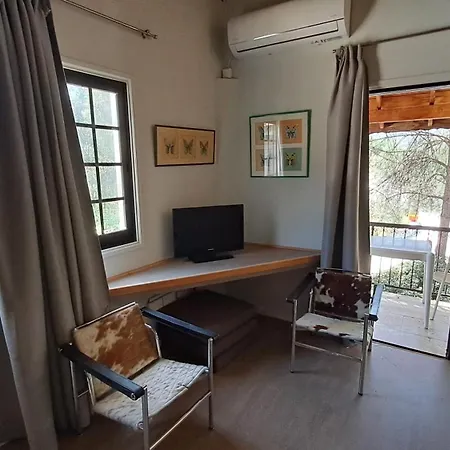 Calming Mountain View With Balcony & Free Parking Near Kakopetria *