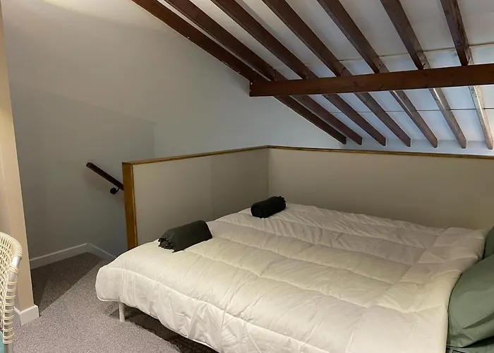 Апартаменты Calming Mountain View With Balcony & Free Parking Near Kakopetria