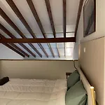 Calming Mountain View With Balcony & Free Parking Near Kakopetria דירה *